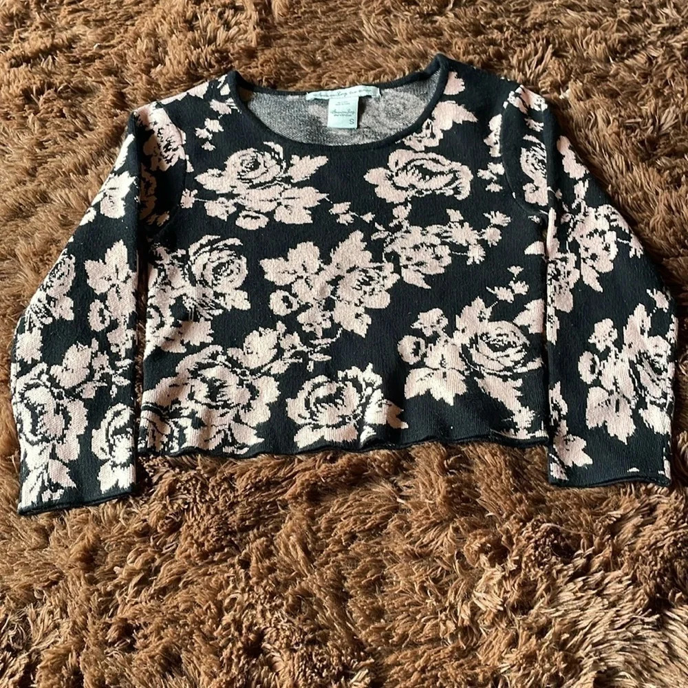 American Rag Black Pink Rose Long Sleeve Crop Sweater Small Academia‎ Y2K Preppy